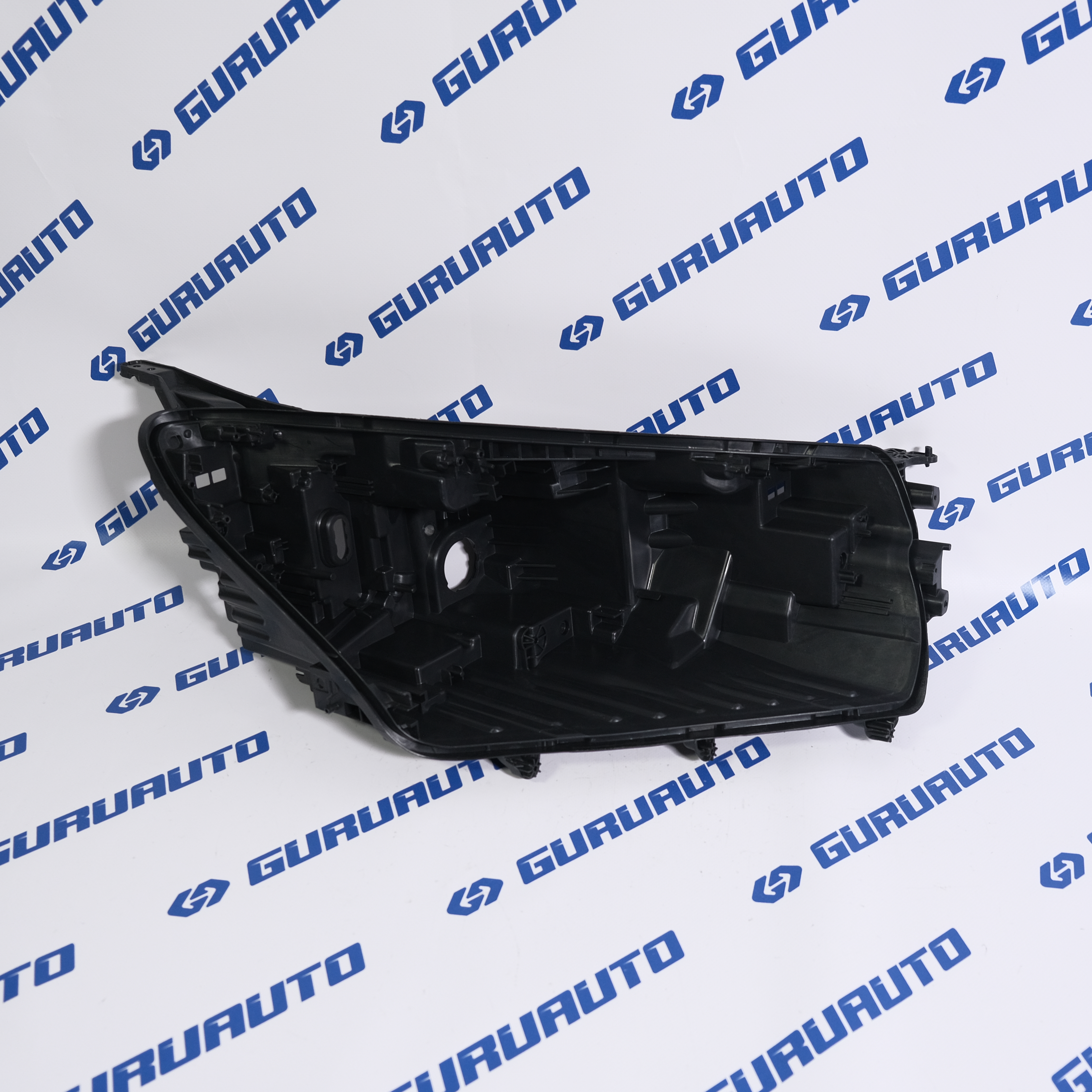 Корпус фары правой Chevrolet Equinox (2020-2024)